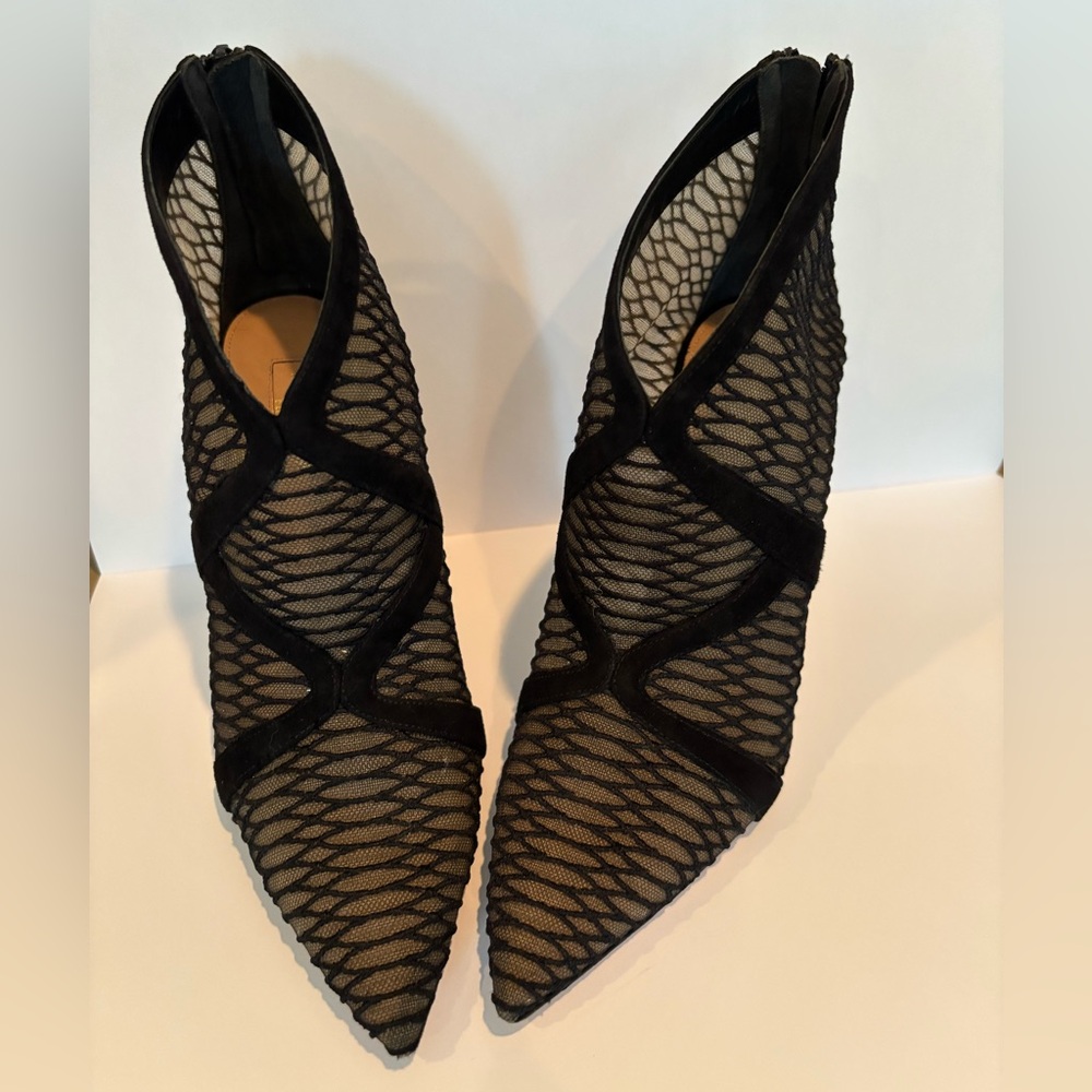 Aquazzura black bootie, black mesh. Size 38.